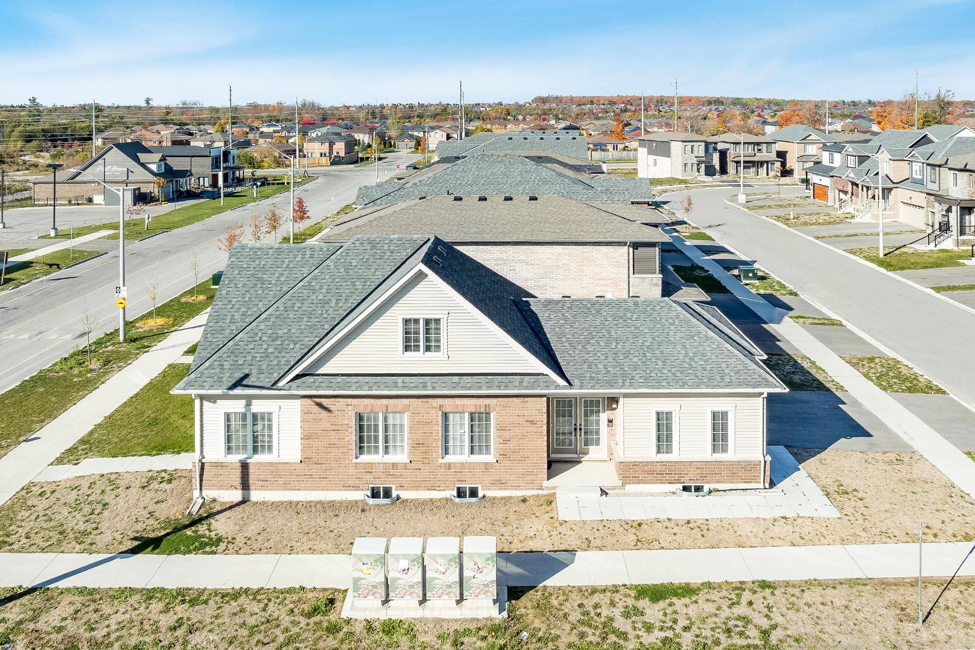 Barrie, ON L9J 0T3,1 Harvest CRES