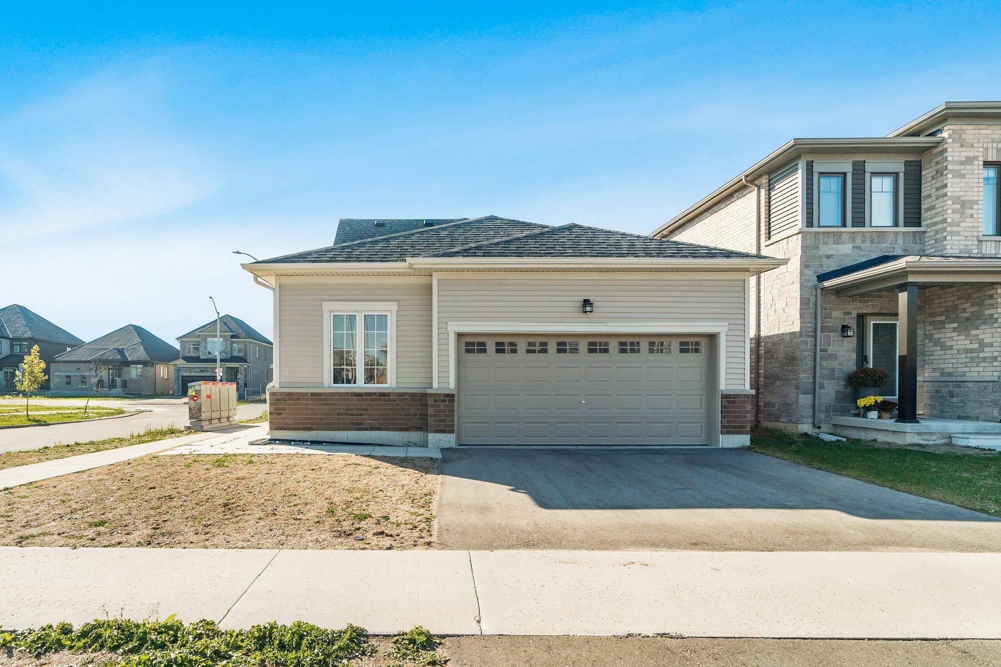 Barrie, ON L9J 0T3,1 Harvest CRES