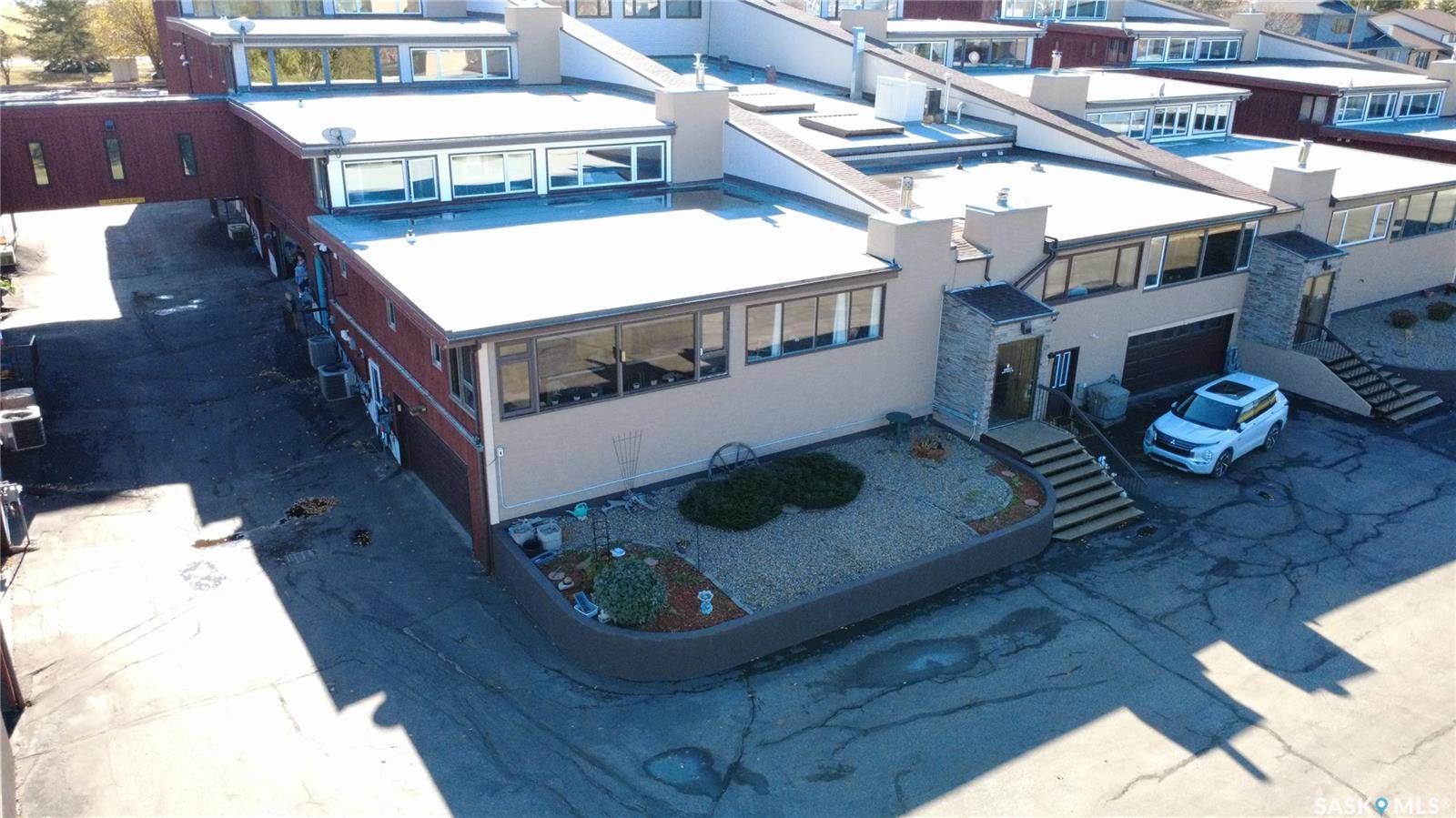 Swift Current, SK S9H 4T5,275 Alpine CRESCENT #8