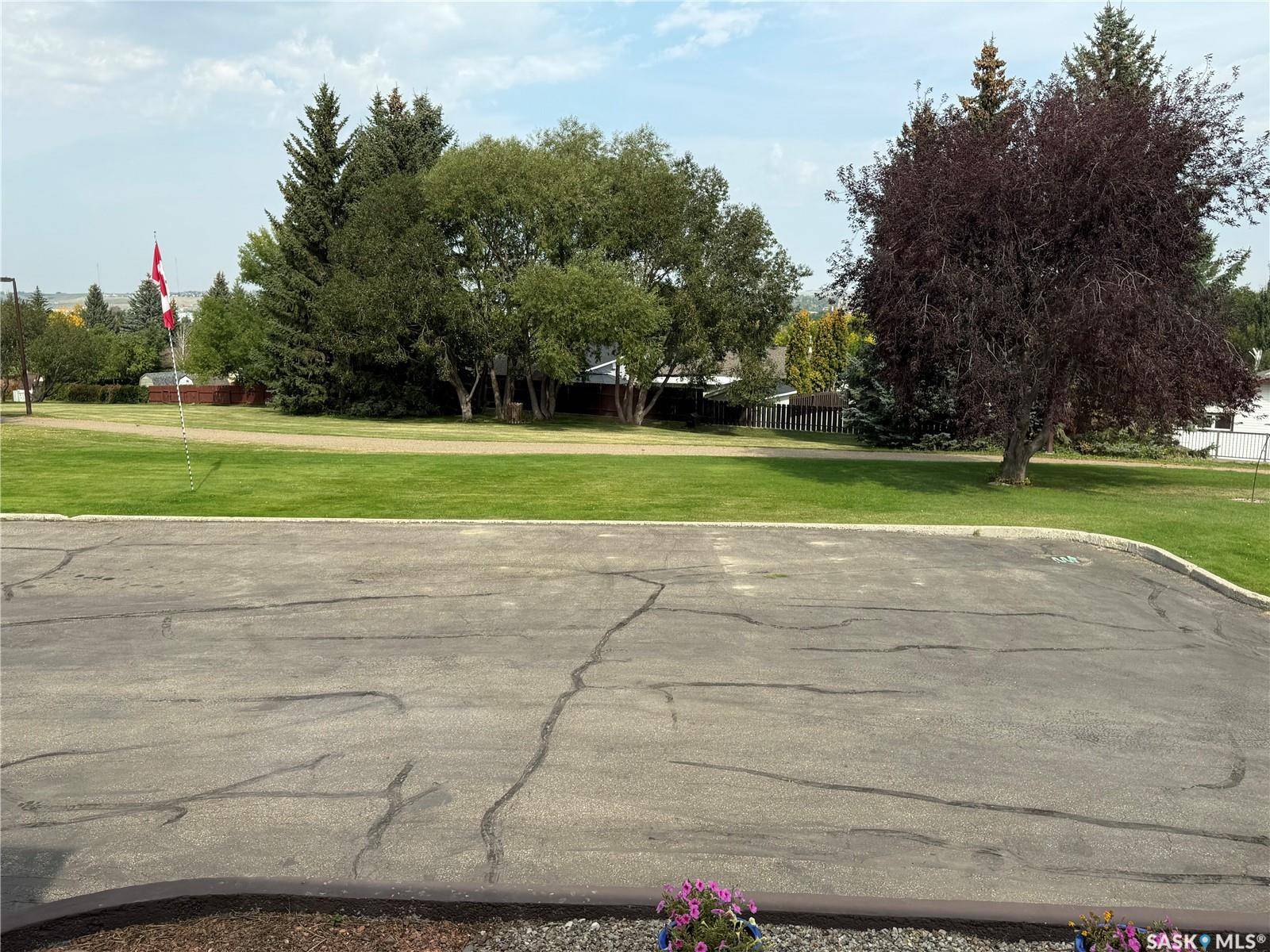 Swift Current, SK S9H 4T5,275 Alpine CRESCENT #8