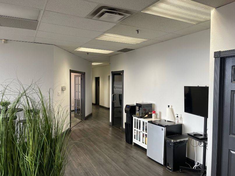 Mississauga, ON L4W 2A6,5285 Bradco BLVD #A