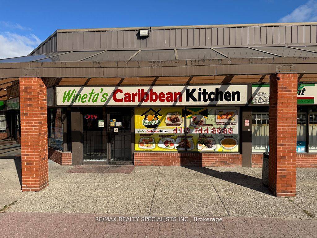 Toronto W10, ON M9V 4P2,2700 Kipling AVE #11