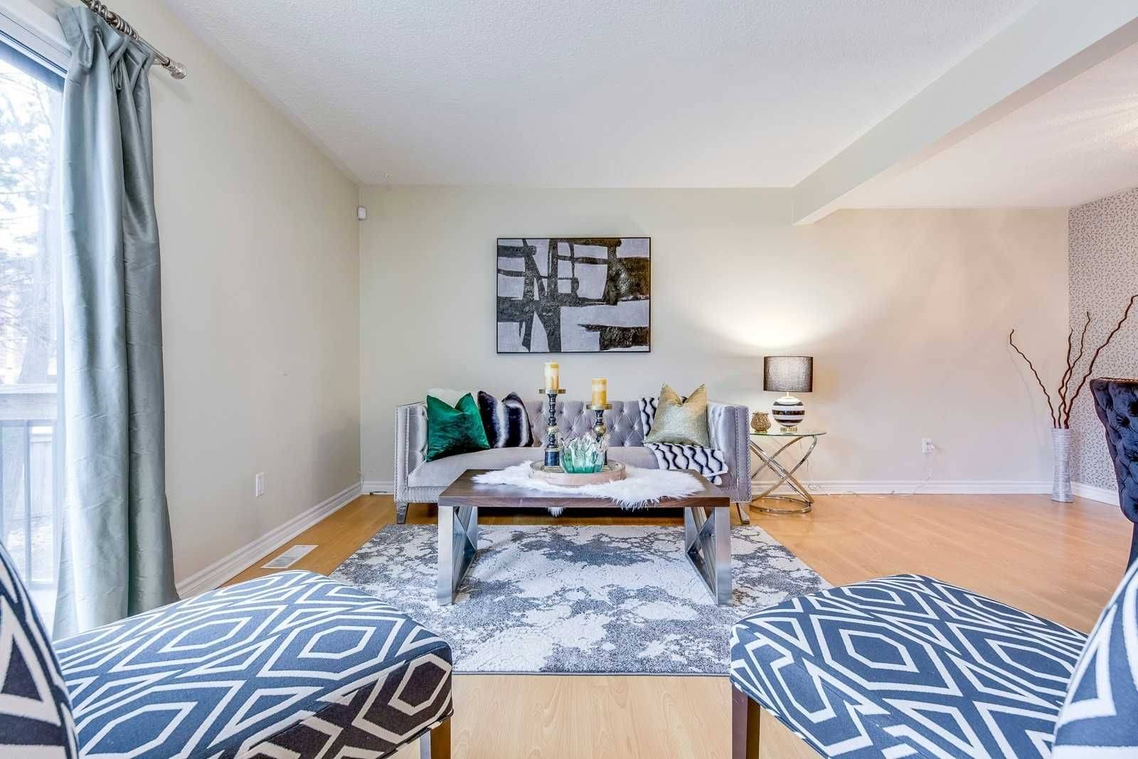 Mississauga, ON L5N 1P6,6855 Glen Erin DR #15