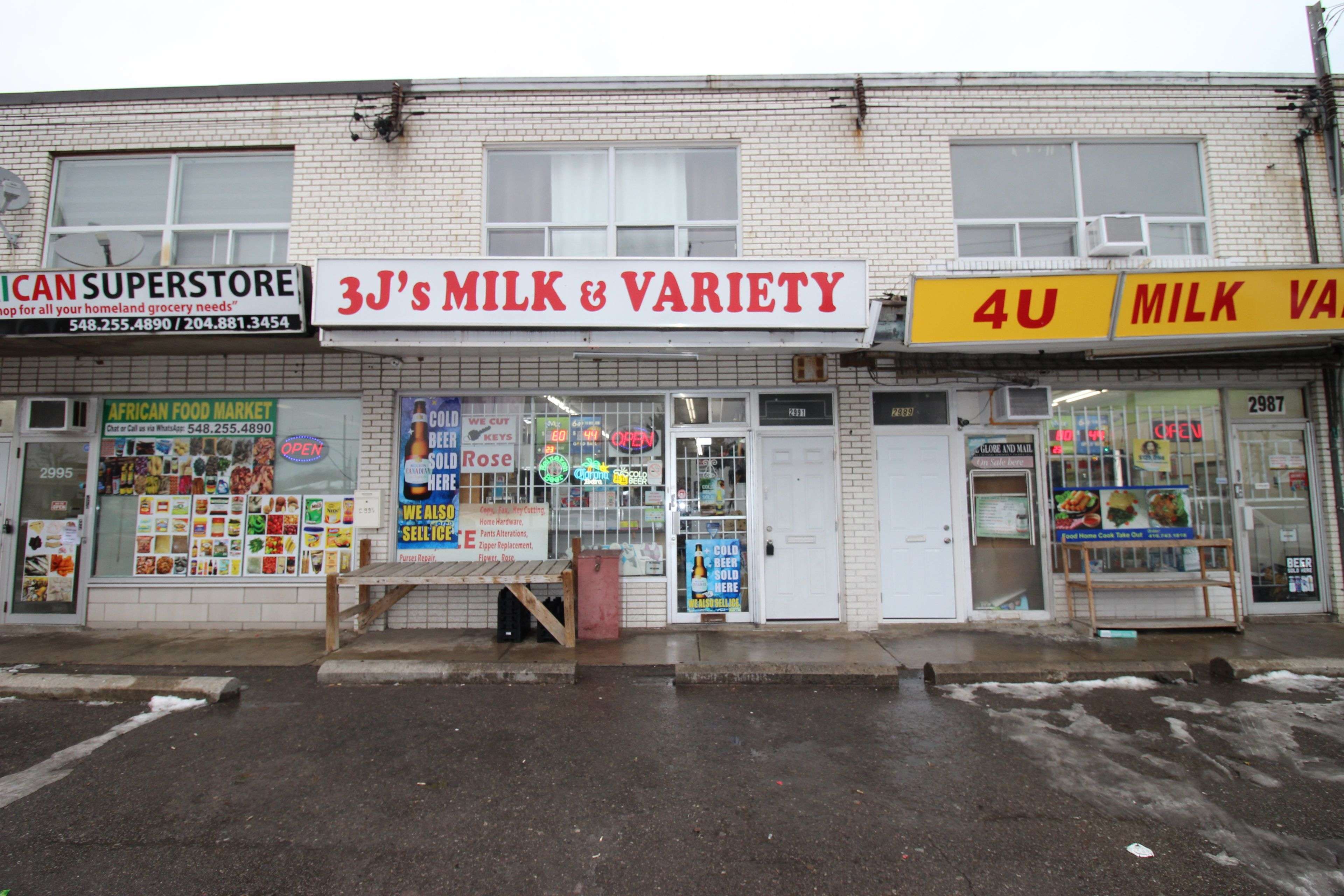 Toronto W05, ON M9L 2K9,2991 Islington AVE #Upper