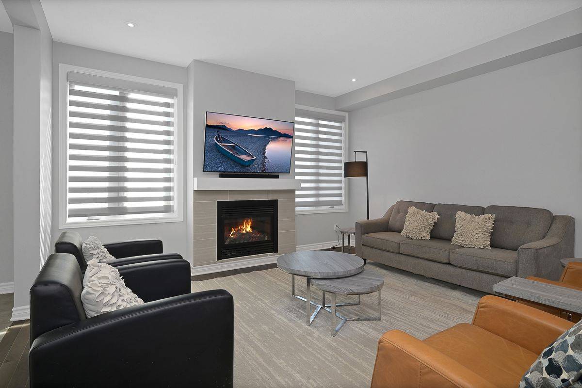 Orleans - Cumberland And Area, ON K4A 0Y9,556 Genevriers ST