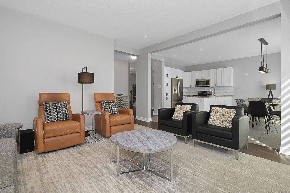 Orleans - Cumberland And Area, ON K4A 0Y9,556 Genevriers ST