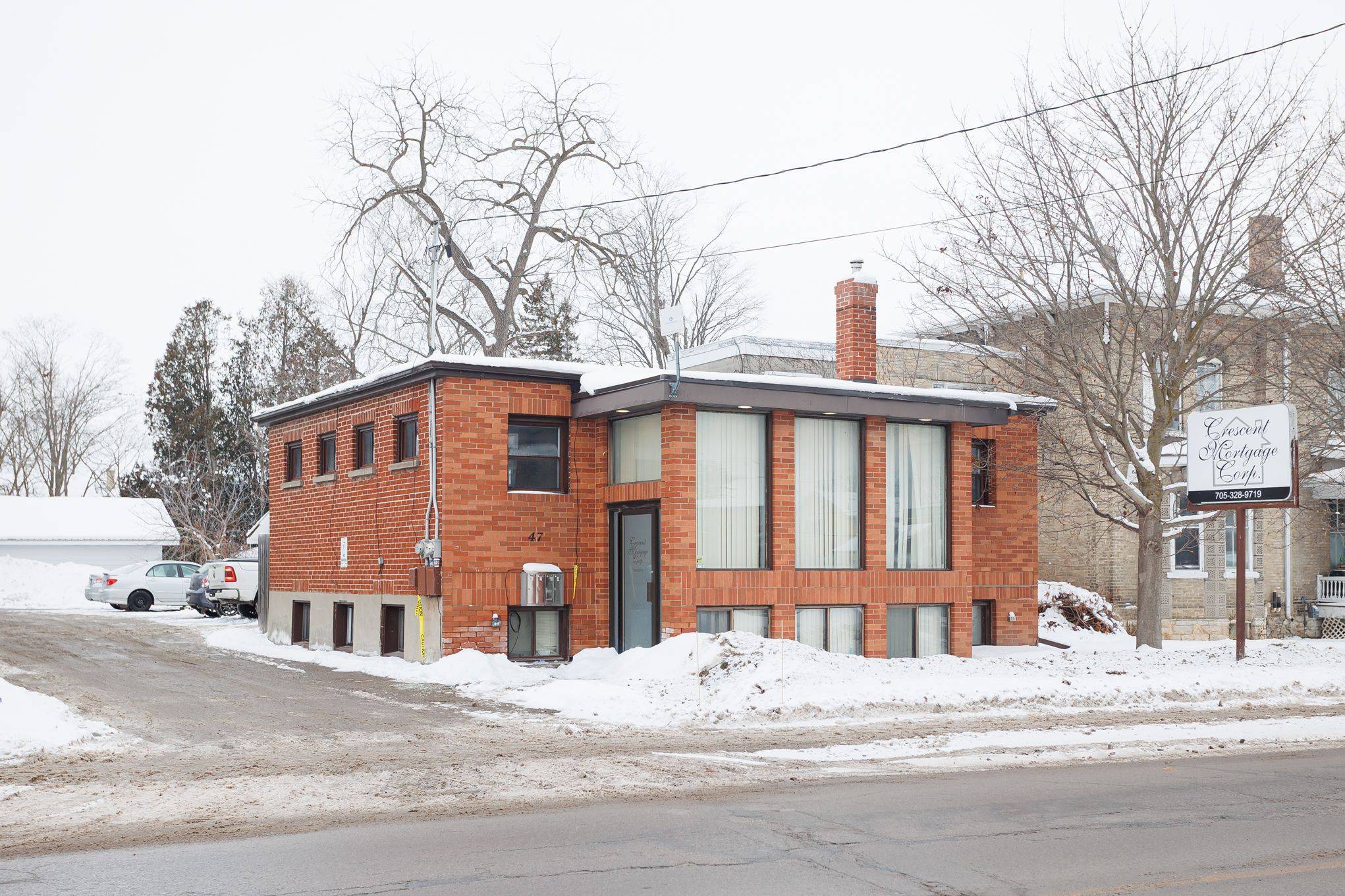 Kawartha Lakes, ON K9V 2M1,47 Lindsay ST S