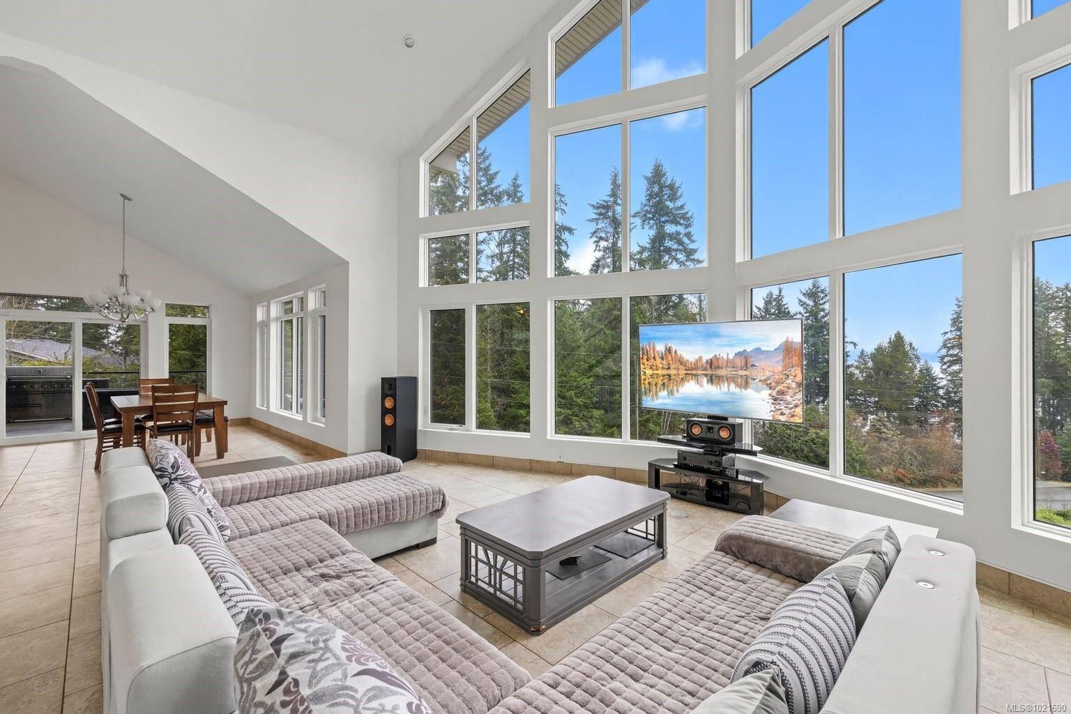 Ladysmith, BC V9G 2B3,10801 Guilbride Dr