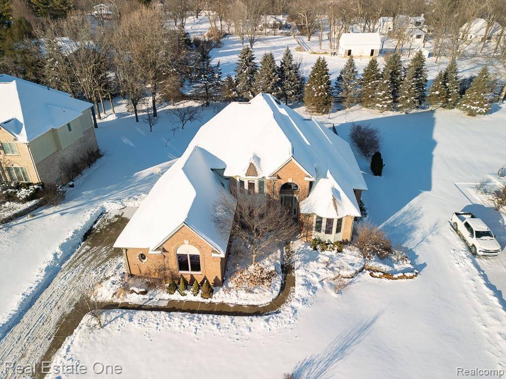 Rochester, MI 48306,534 Parkland Hills DR