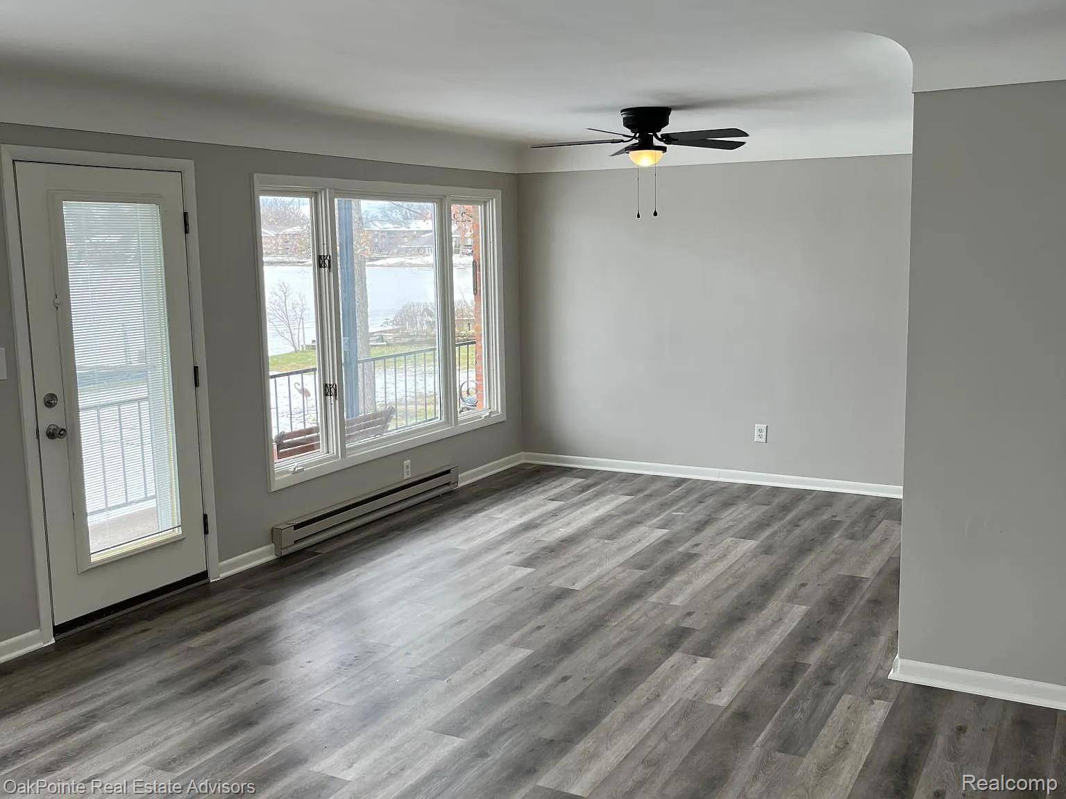 Waterford, MI 48327,5375 Cooley Lake RD #2