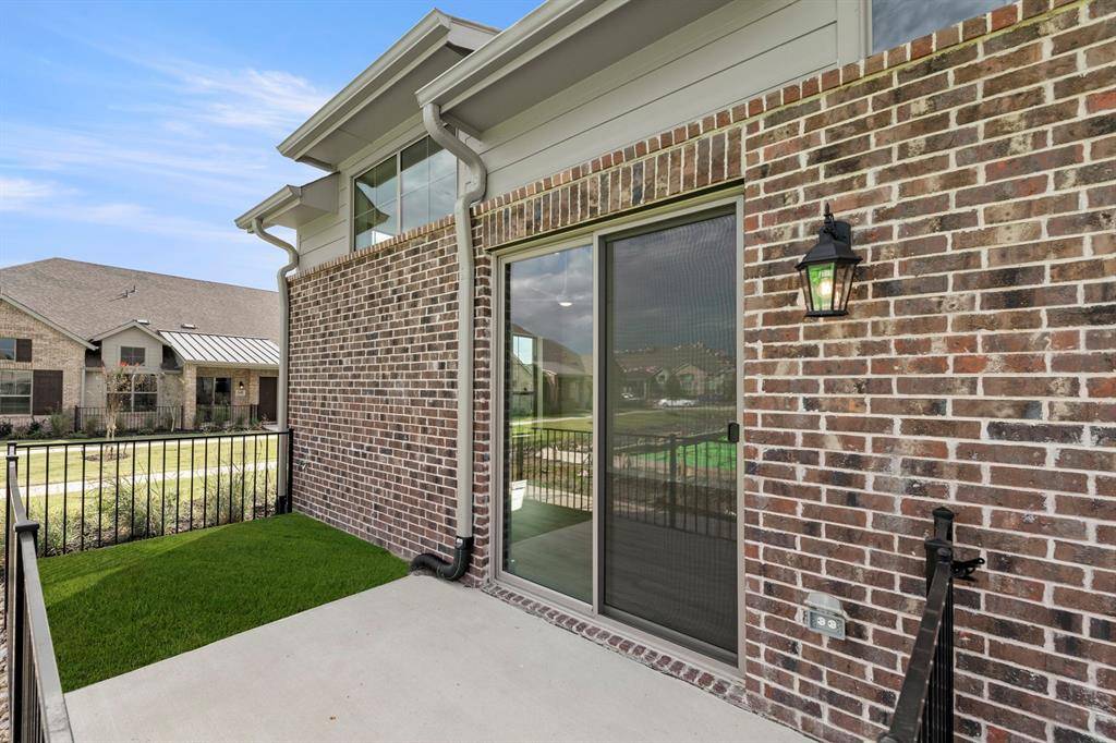 Wylie, TX 75098,628 Oakridge Drive