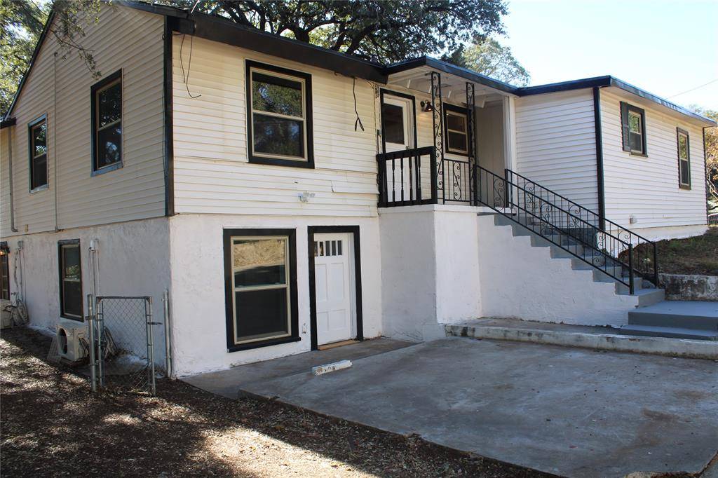 Brownwood, TX 76801,1400 COTTAGE