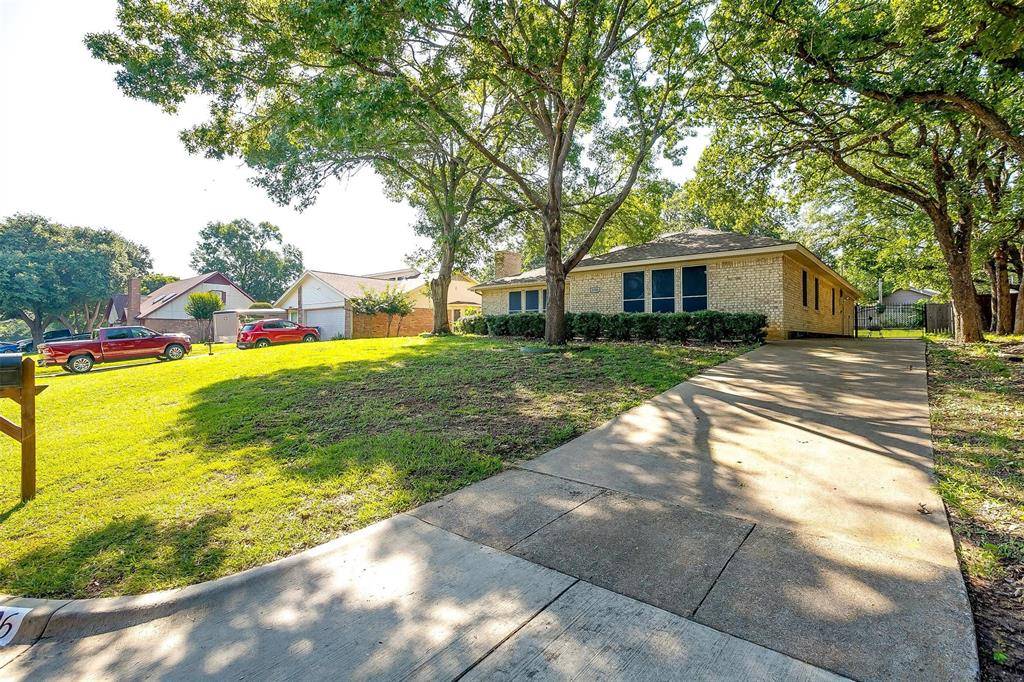 Arlington, TX 76016,5306 Oak Brook Road