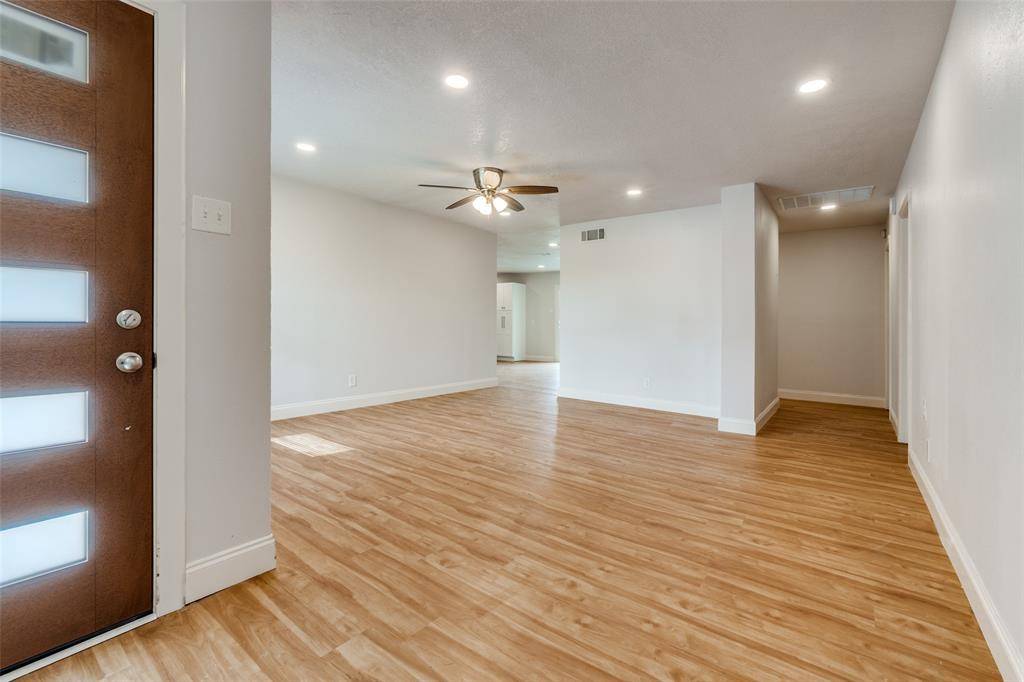 Dallas, TX 75227,9535 Crestshire Drive