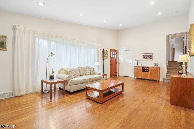 Berkeley Heights Twp., NJ 07922,86 Orion Rd