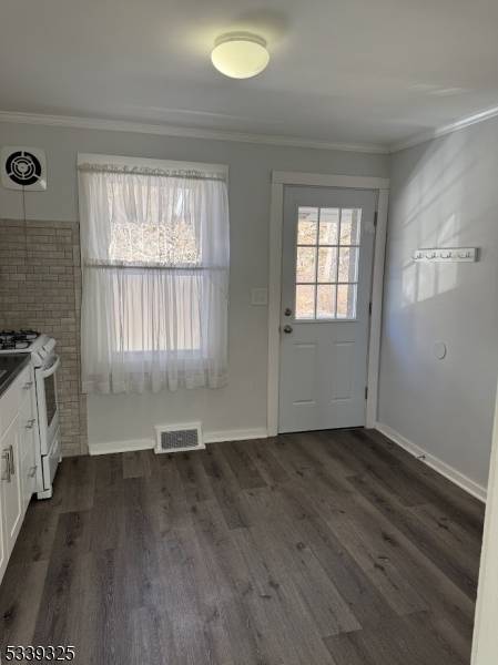 Newton Town, NJ 07860,102 Merriam Ave