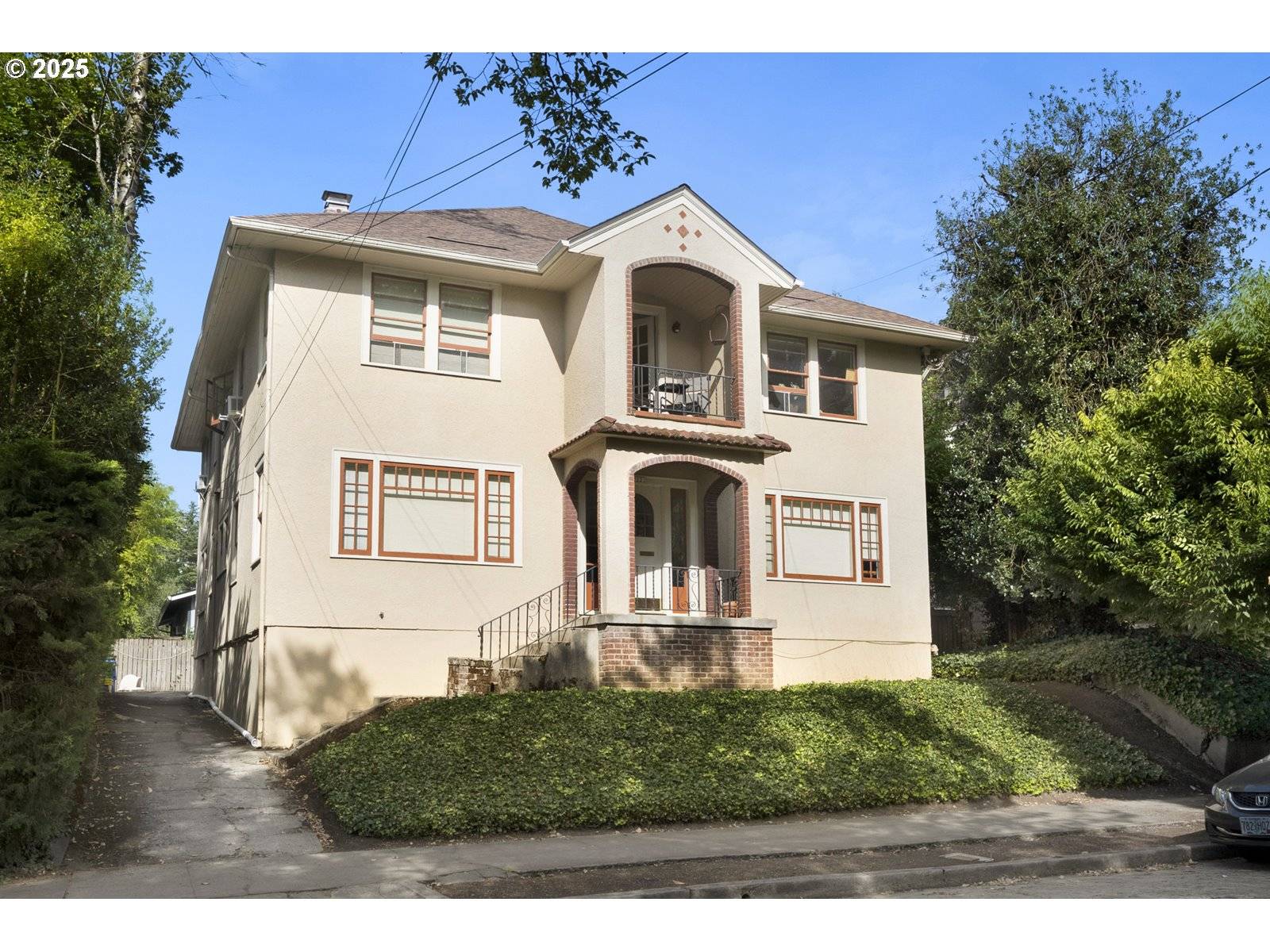 Portland, OR 97212,2223 NE 9TH AVE