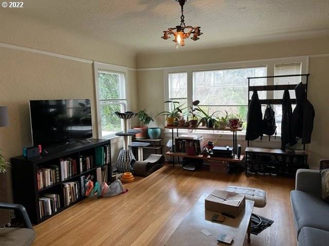 Portland, OR 97212,2223 NE 9TH AVE