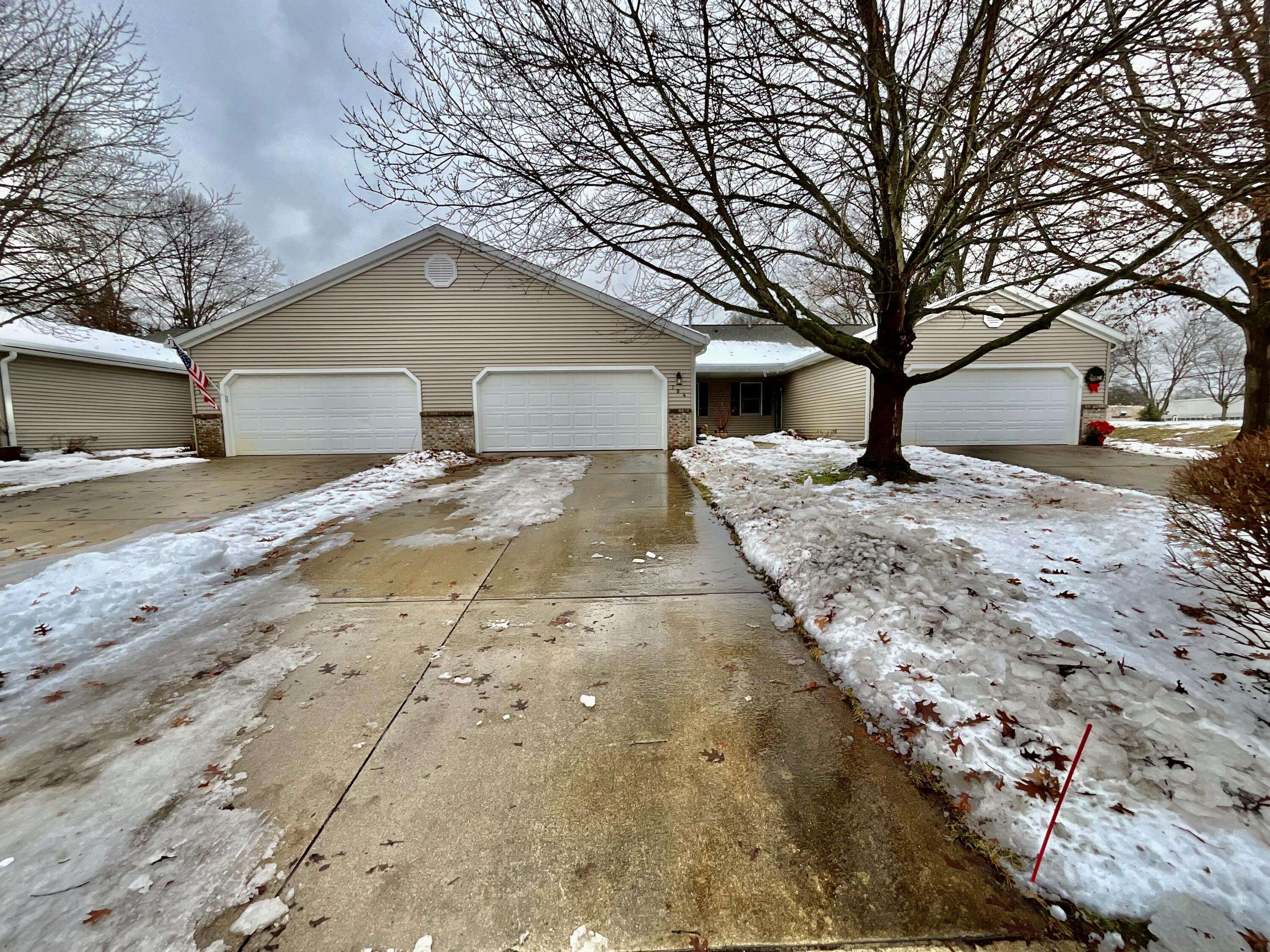 Otsego, MI 49078,704 Bayberry LN