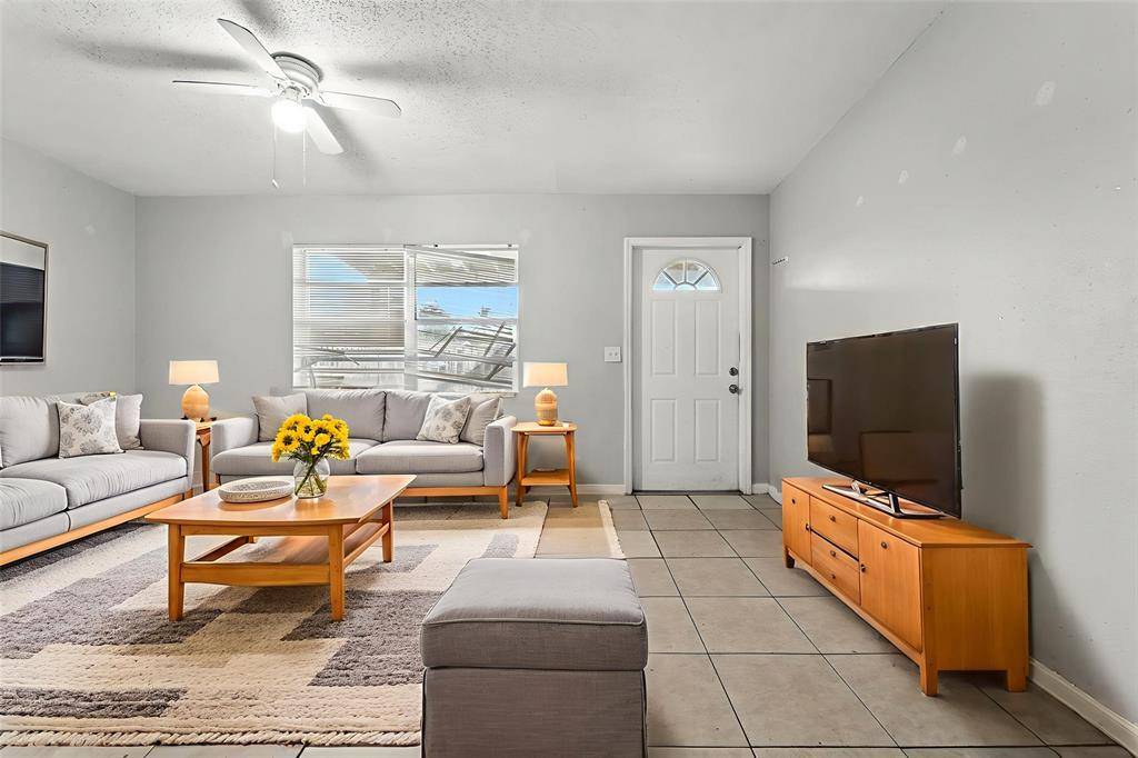 Boynton Beach, FL 33435,3196 N Seacrest Blvd