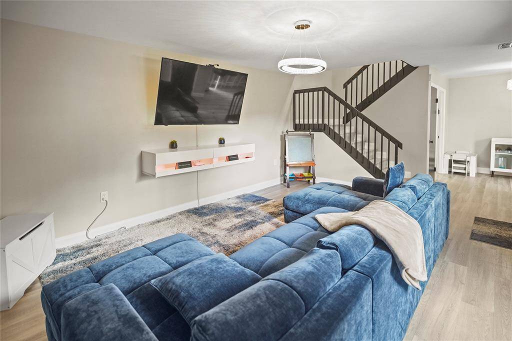 Davie, FL 33324,9104 SW 19th Pl #D