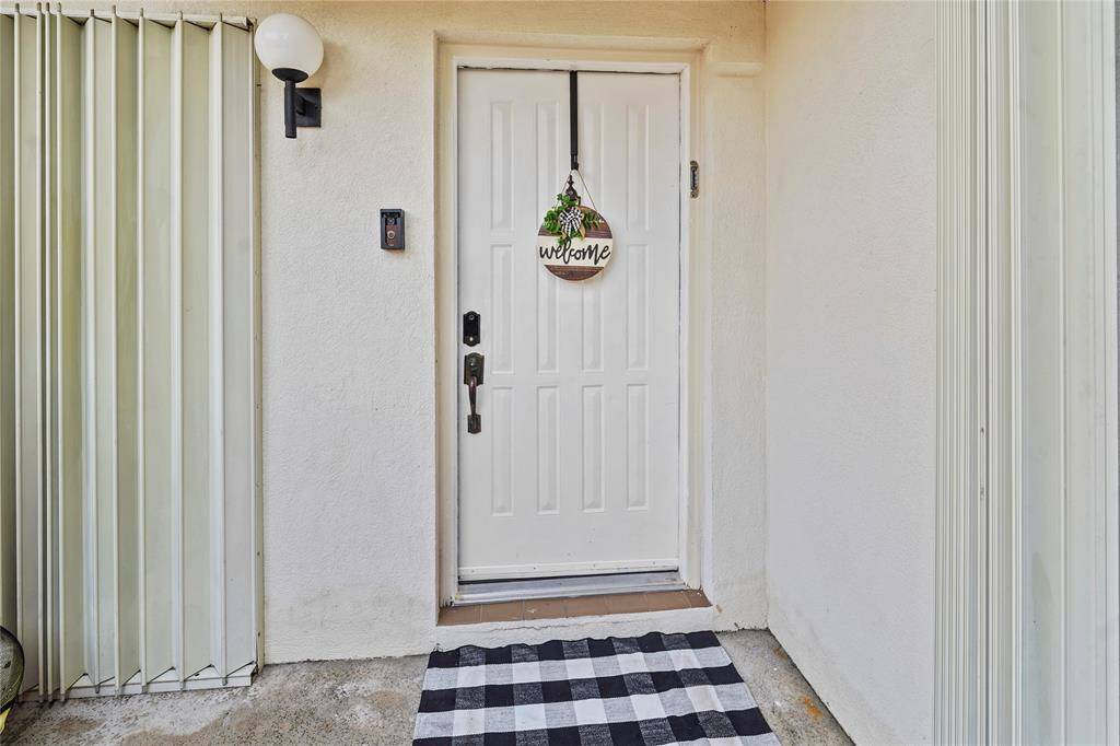 Davie, FL 33324,9104 SW 19th Pl #D