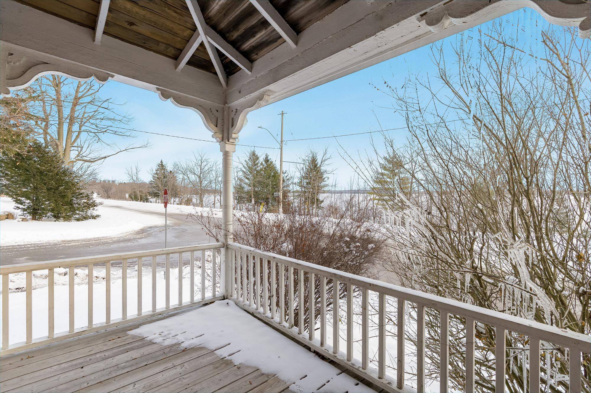 Barrie, ON L4M 1C2,170 Kempenfelt DR