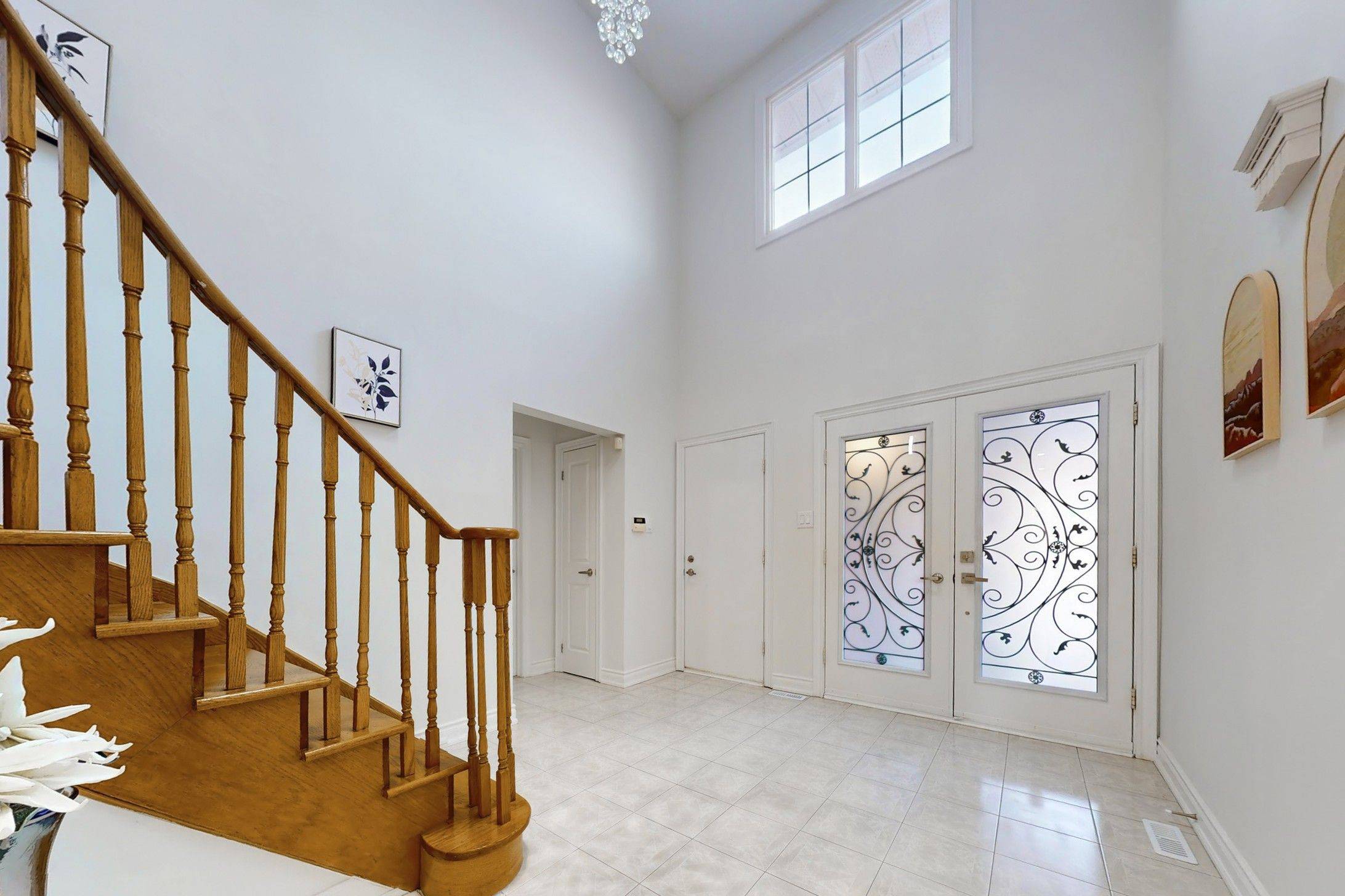 Mississauga, ON L5R 2A4,4388 Guildwood WAY