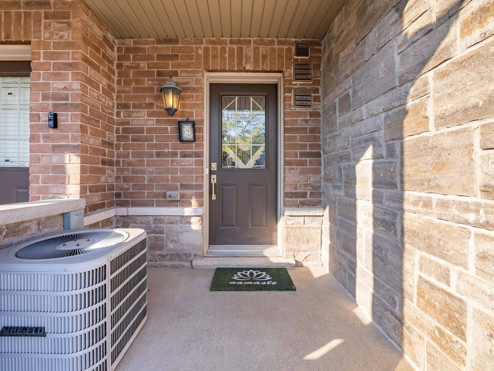 Burlington, ON L7R 3P9,1401 Plains RD E #100