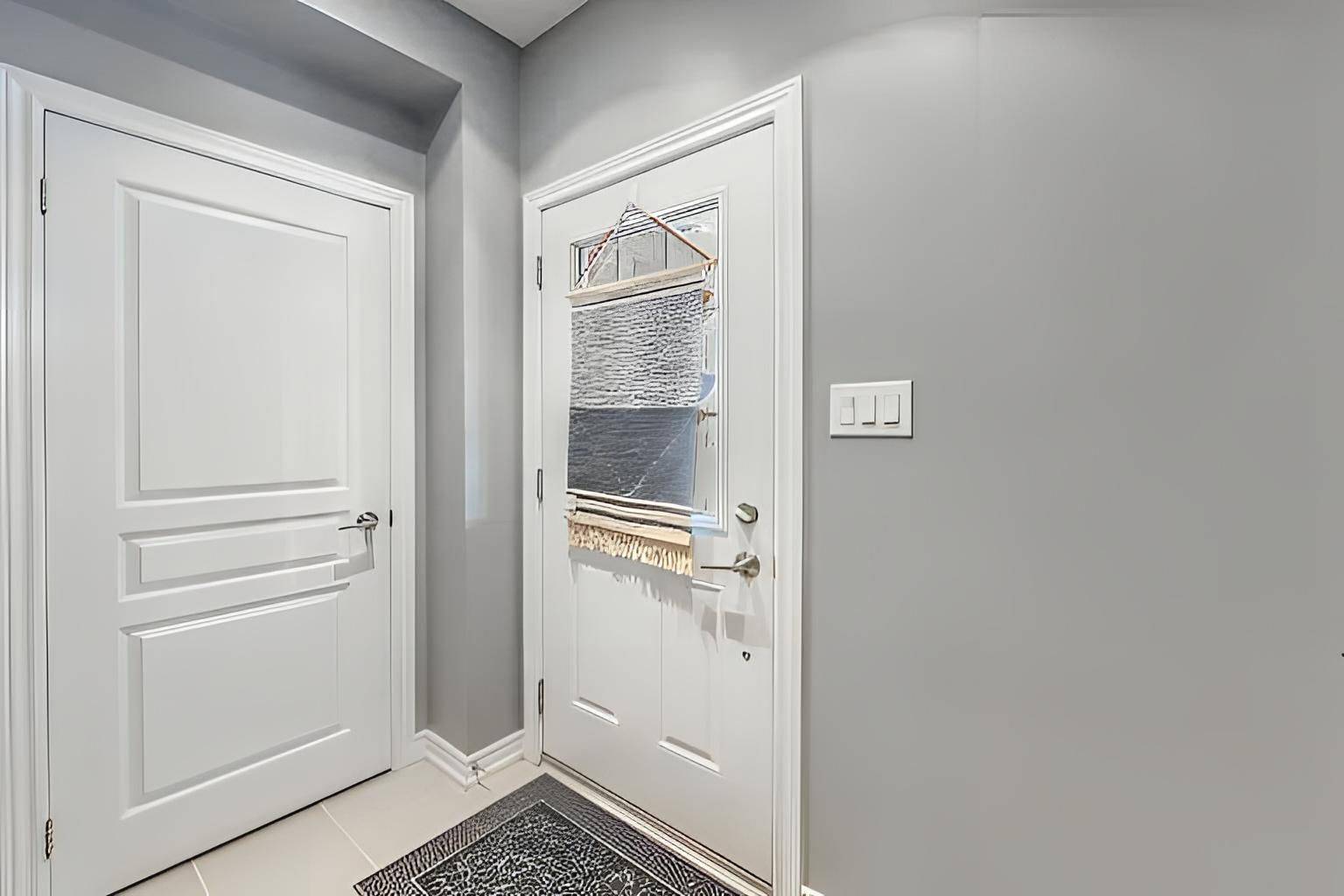 Burlington, ON L7R 3P9,1401 Plains RD E #100