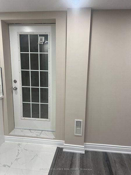 Brampton, ON L6P 1C7,1 Banks DR #BASEMENT