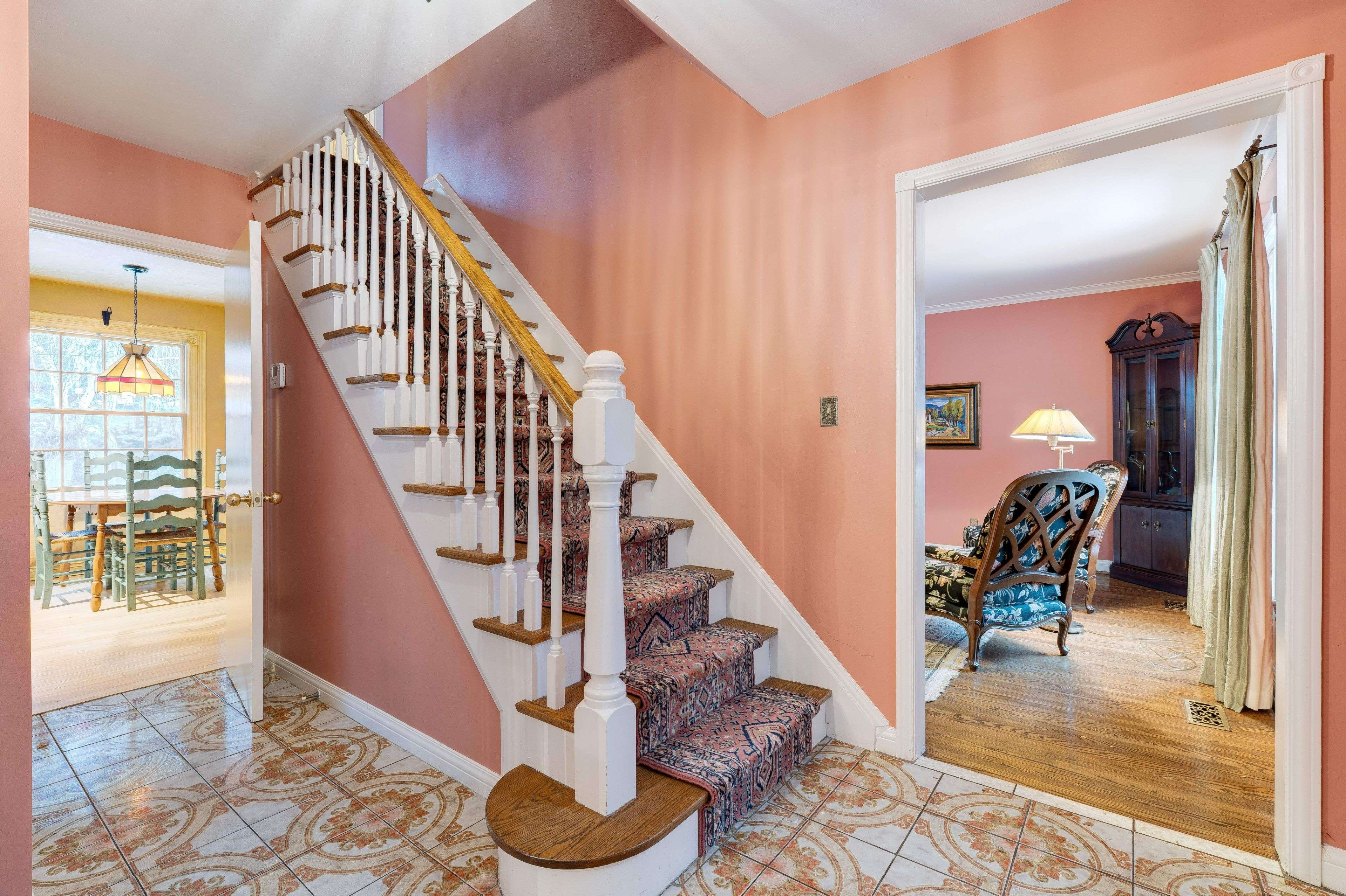 Burlington, ON L7N 2B8,238 Penn DR