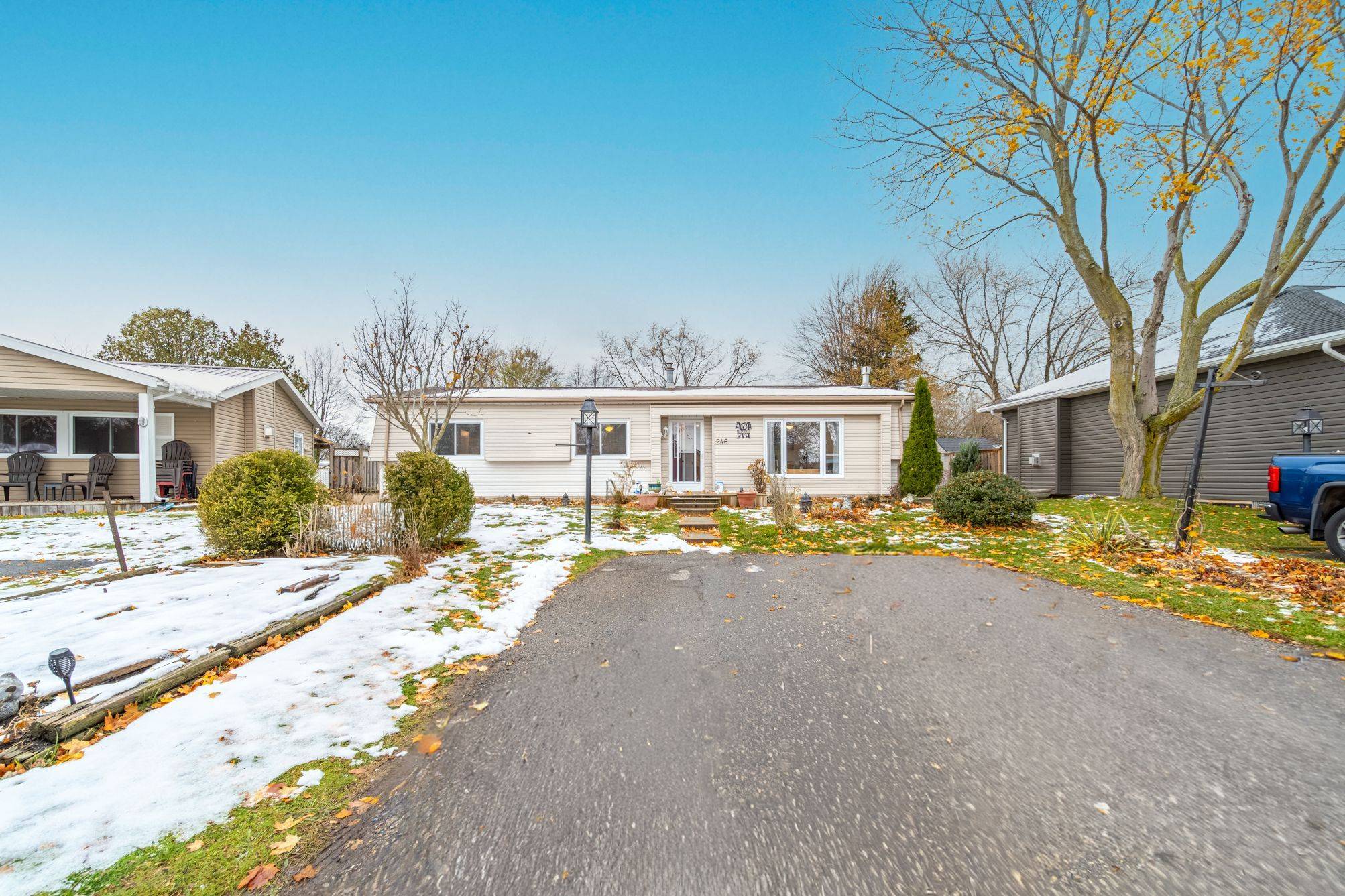 South Huron, ON N0M 1T0,246 Southwinds CT