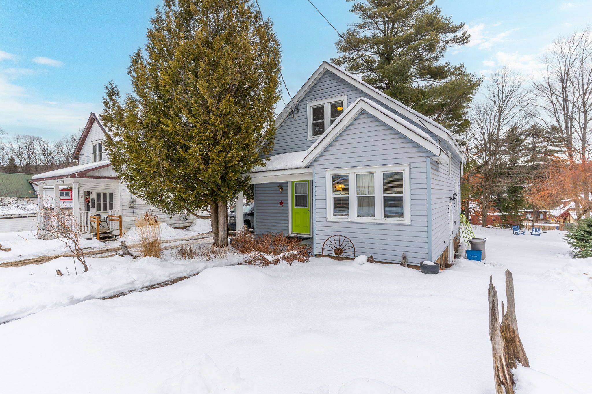 Bancroft, ON K0L 1C0,42 Chemaushgon RD