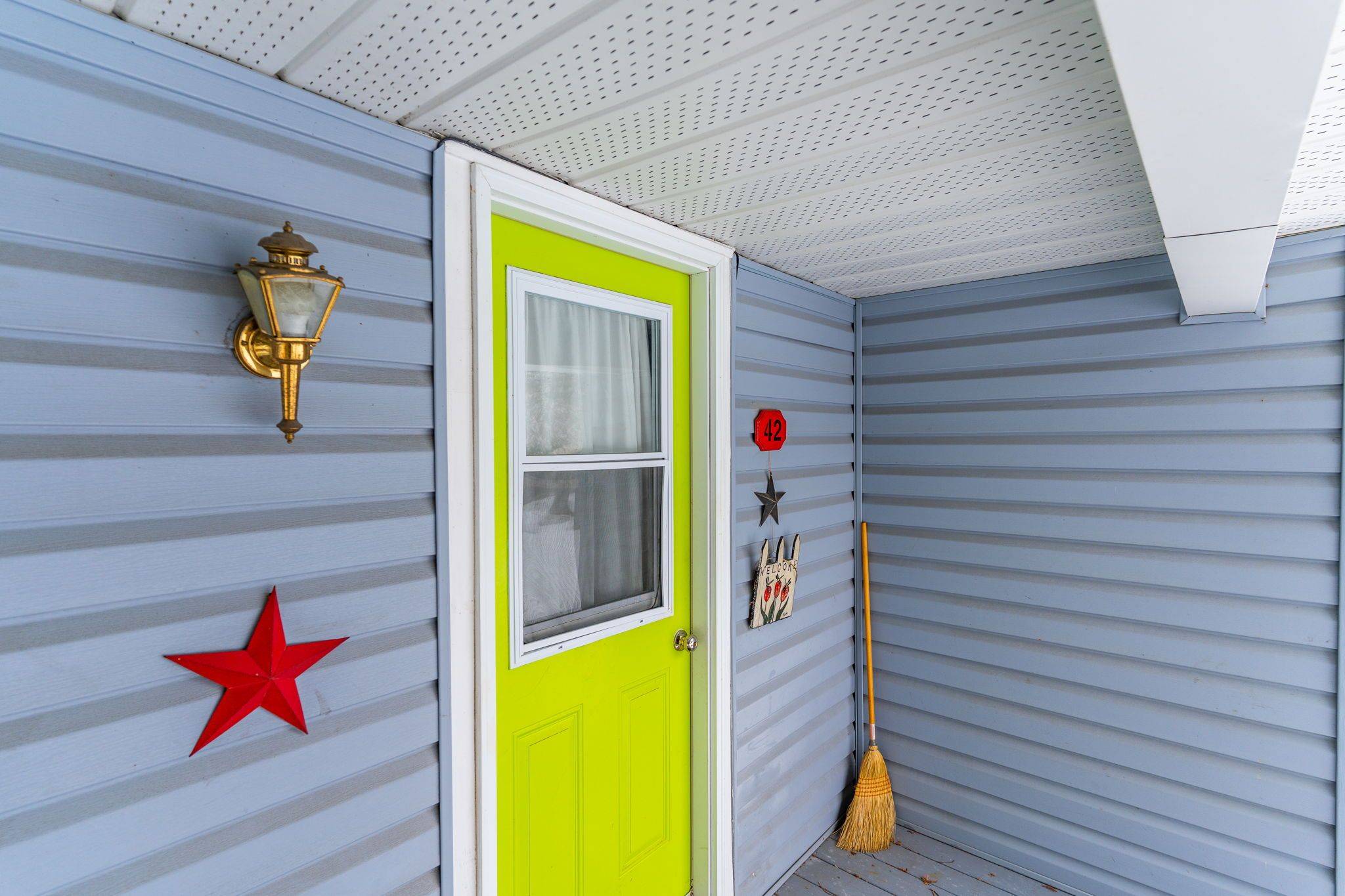 Bancroft, ON K0L 1C0,42 Chemaushgon RD