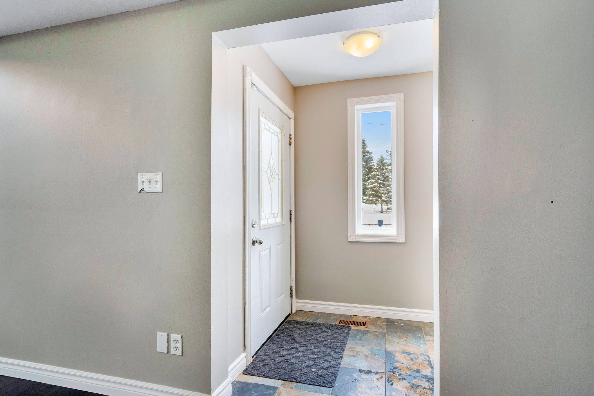 London South, ON N5Z 2Z4,331 Thompson RD