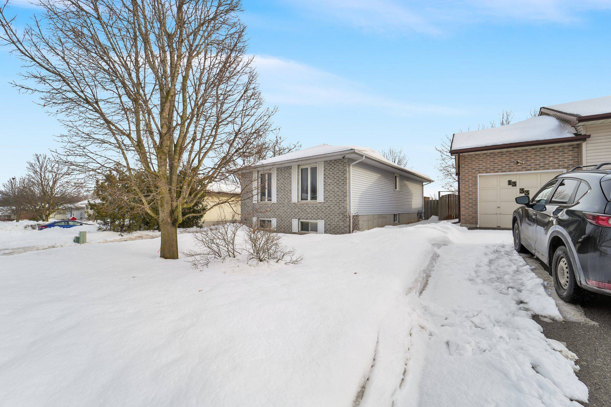 Peterborough, ON K9L 1X1,1337 Tudor CRES