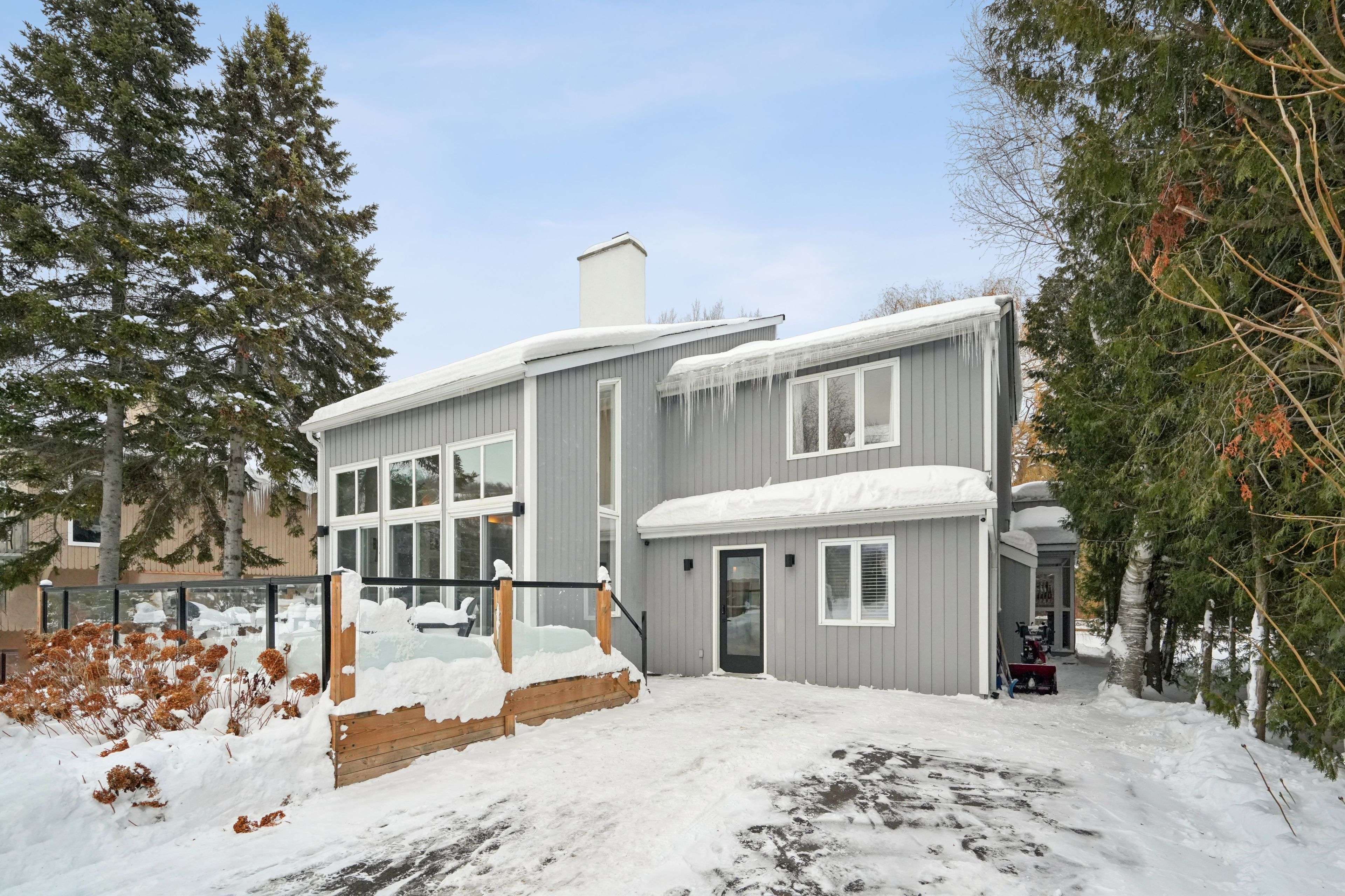 Blue Mountains, ON L9Y 0R3,144 Carmichael CRES