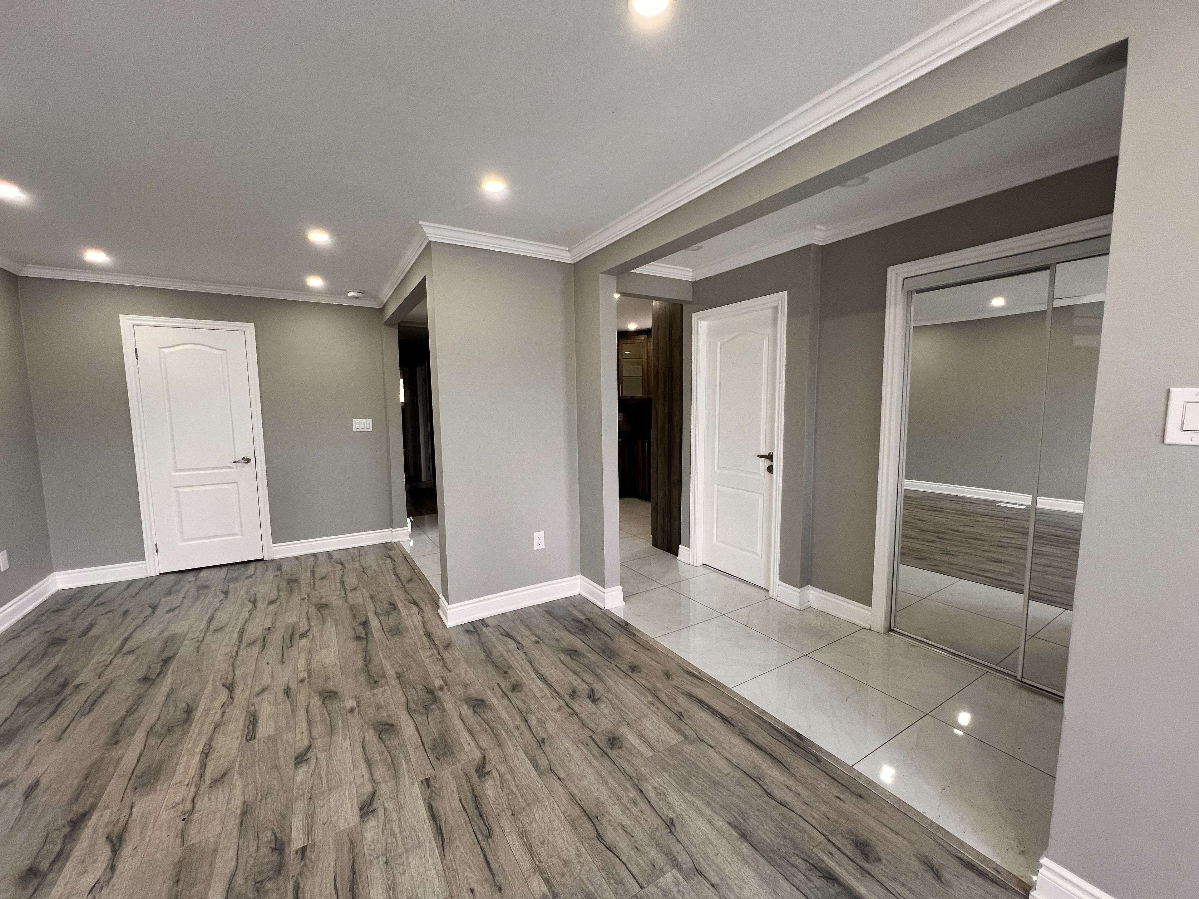 Hamilton, ON L8E 1E1,64 Gainsborough RD