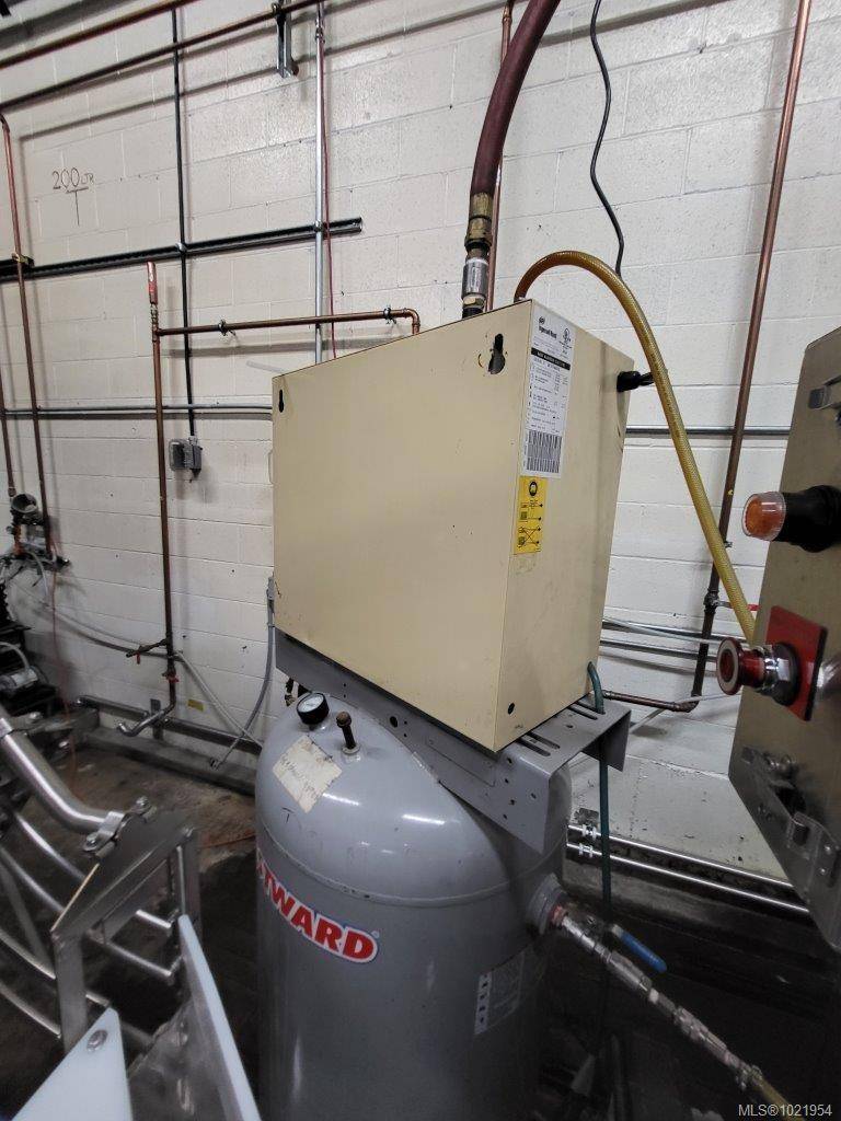 Esquimalt, BC V9A 4T4,836 Devonshire Rd #2