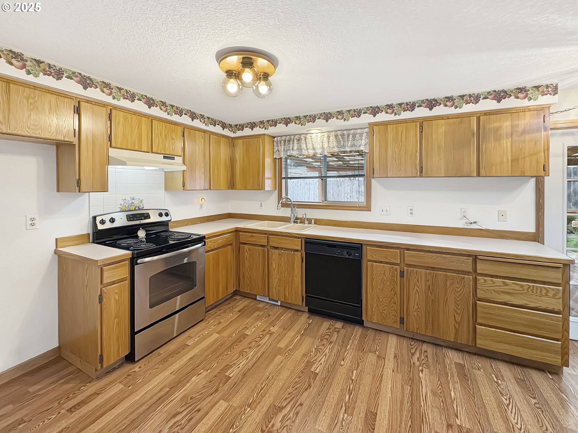 Vancouver, WA 98662,5812 NE 84TH AVE