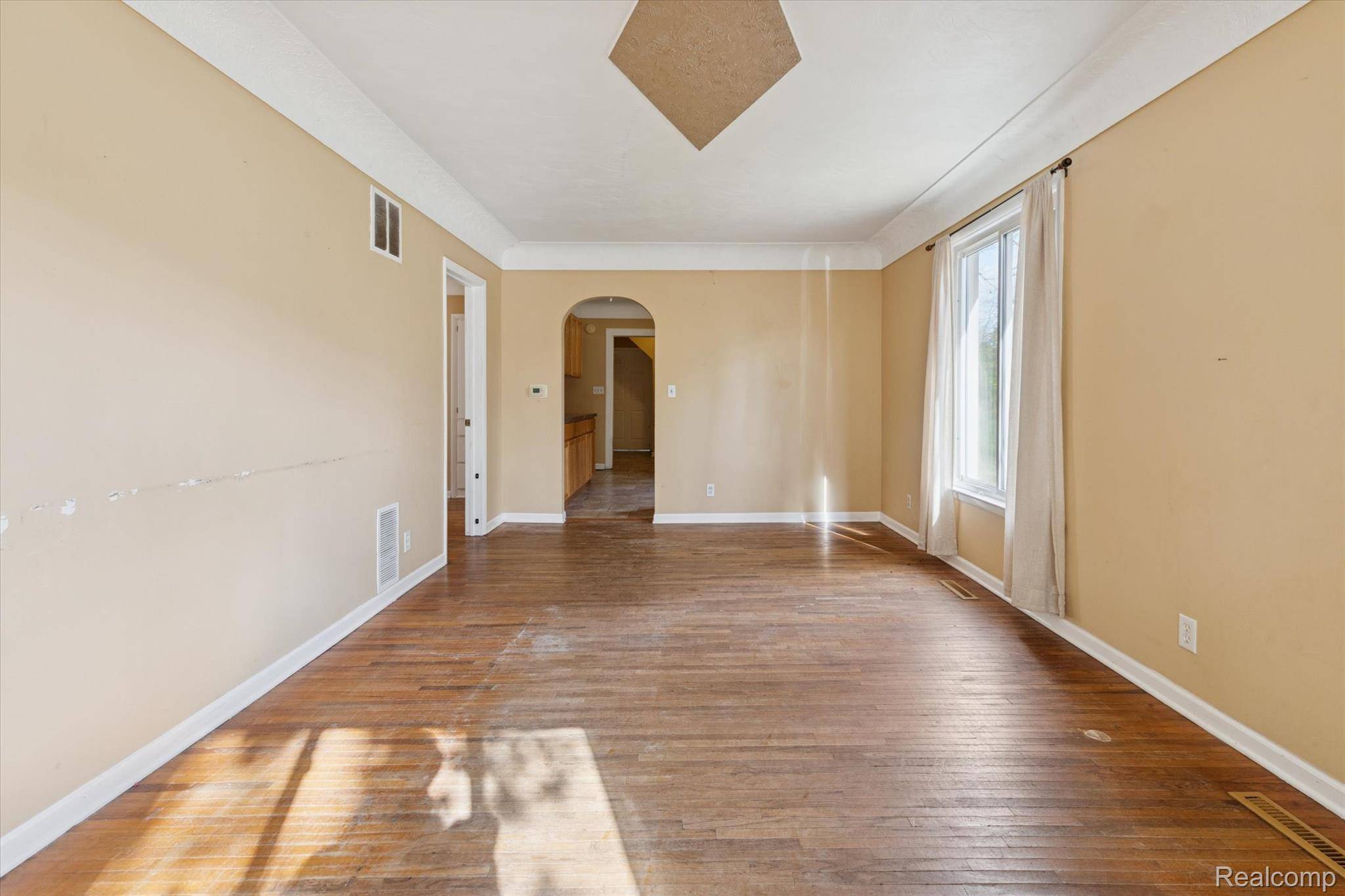 Dundee, MI 48131,666 Pearl ST