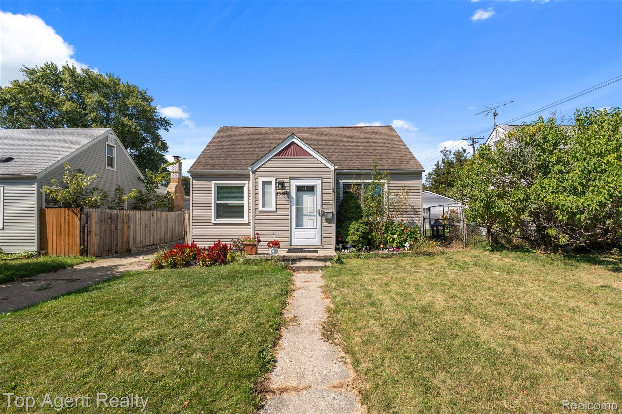 Roseville, MI 48066,25673 Ford ST