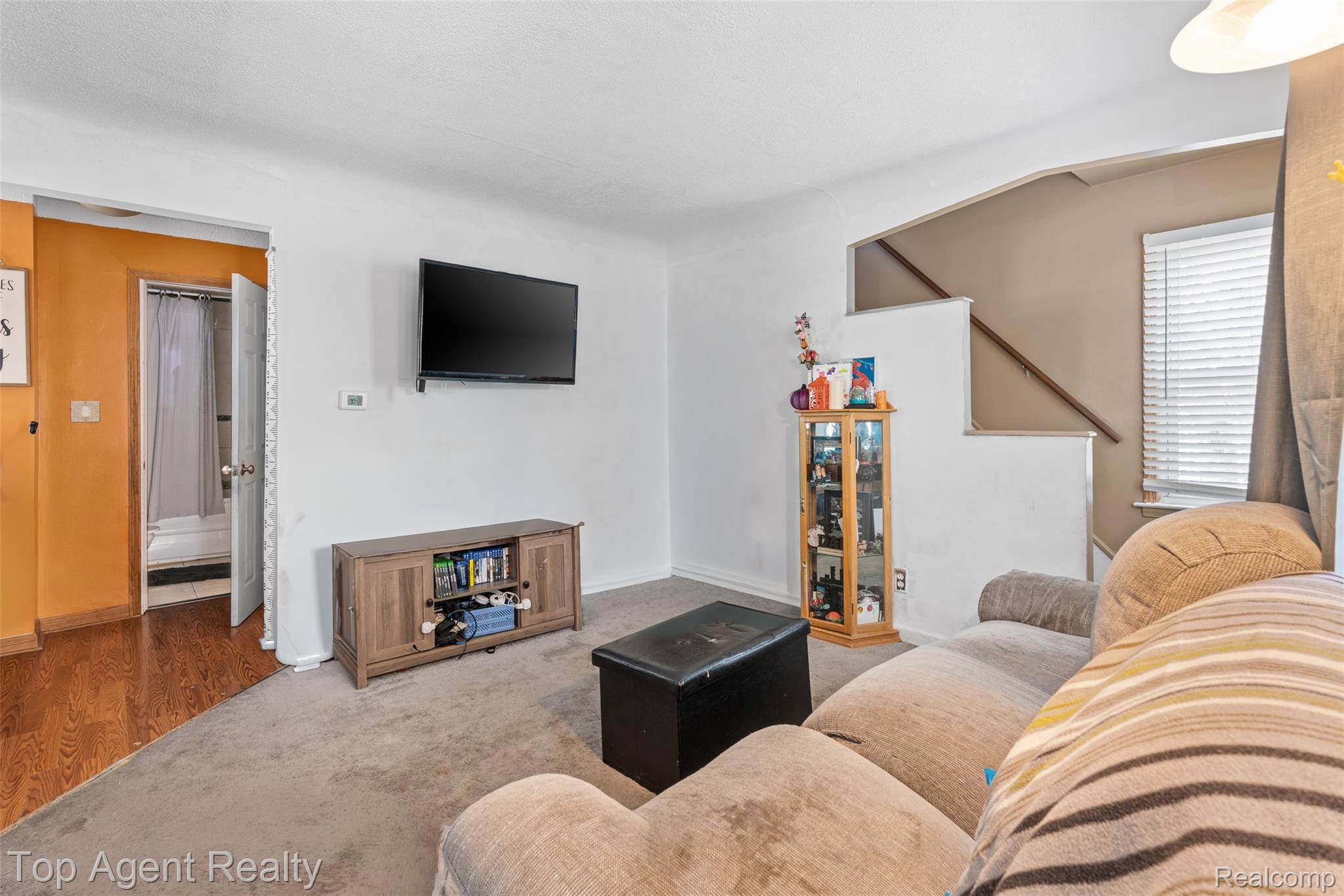 Roseville, MI 48066,25673 Ford ST