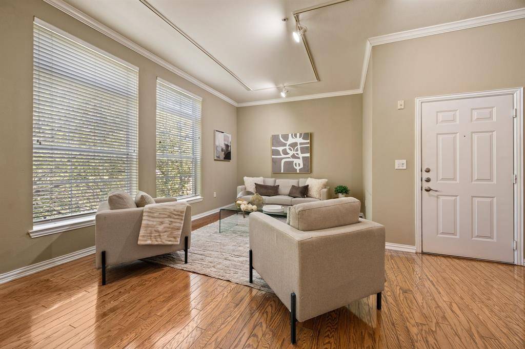 Dallas, TX 75204,2305 Worthington Street #328