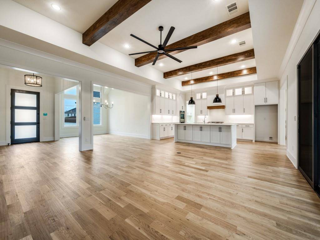 Denton, TX 76210,400 SARATOGA Drive