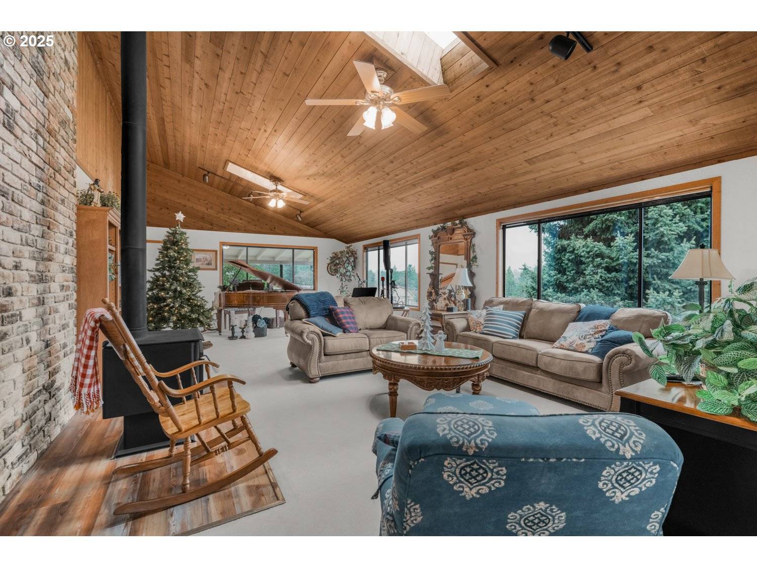 Central Point, OR 97502,4644 GLEN ECHO WAY