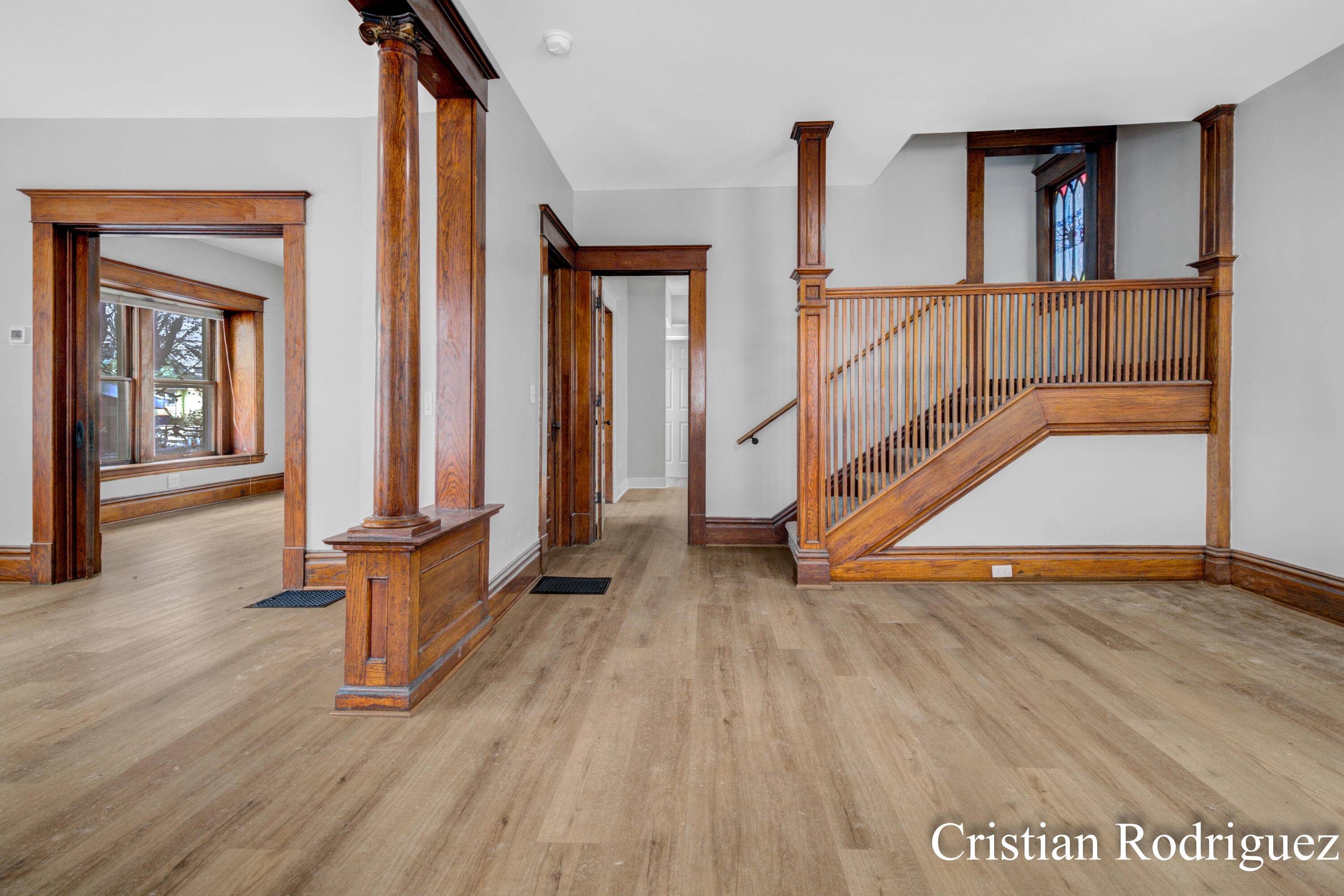 Grand Rapids, MI 49507,853 Geneva AVE SE