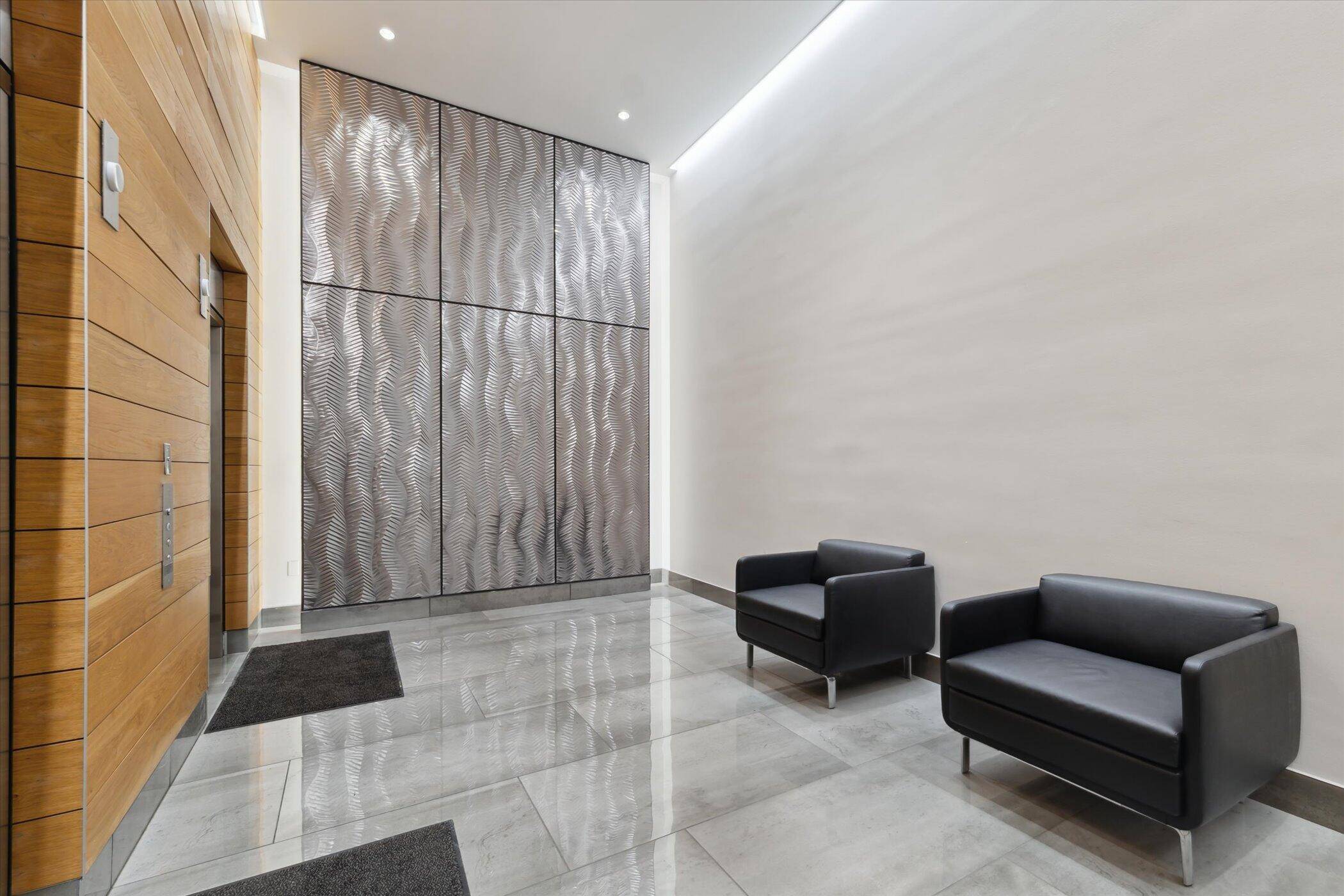 Royal Oak, MI 48067,350 N Main ST #603