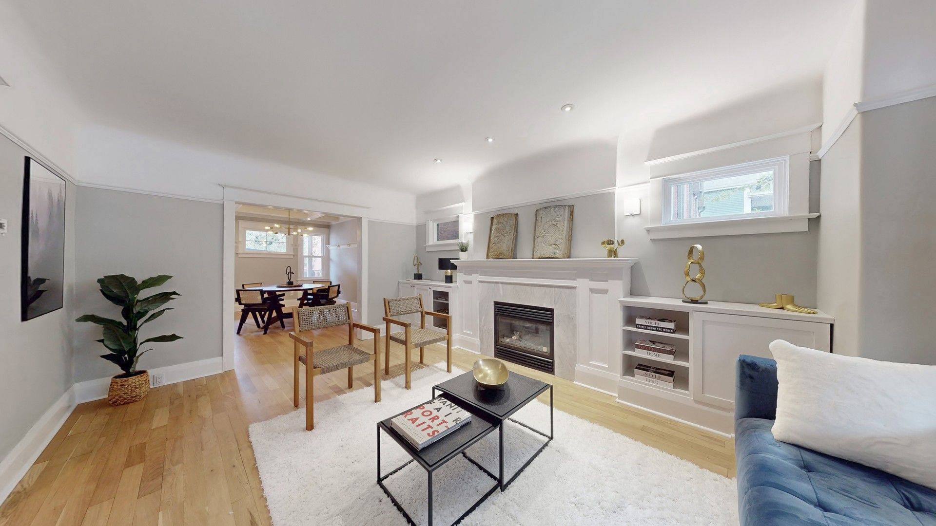 Toronto E02, ON M4L 3P1,107 Woodbine AVE